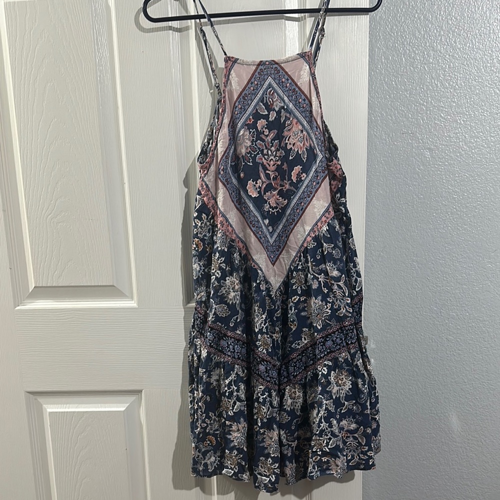 American Aegle Outfitters M Size Floral Patterned Sleeveless Dress